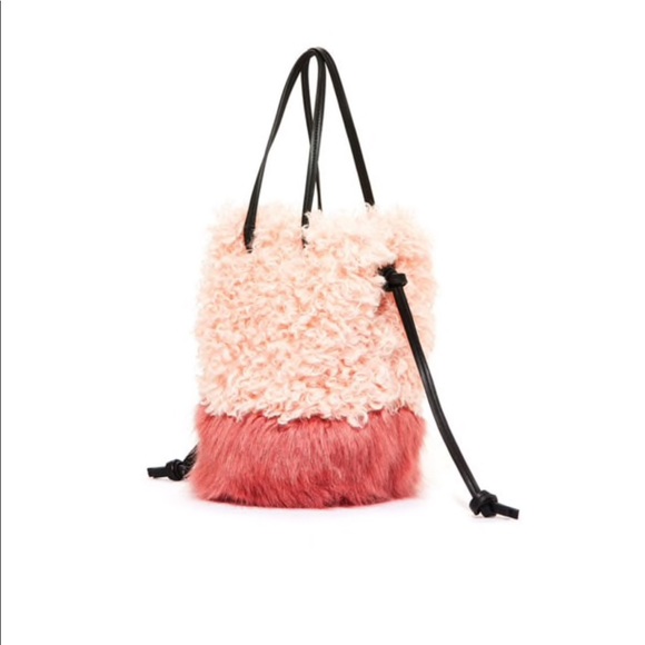 fur bucket bag